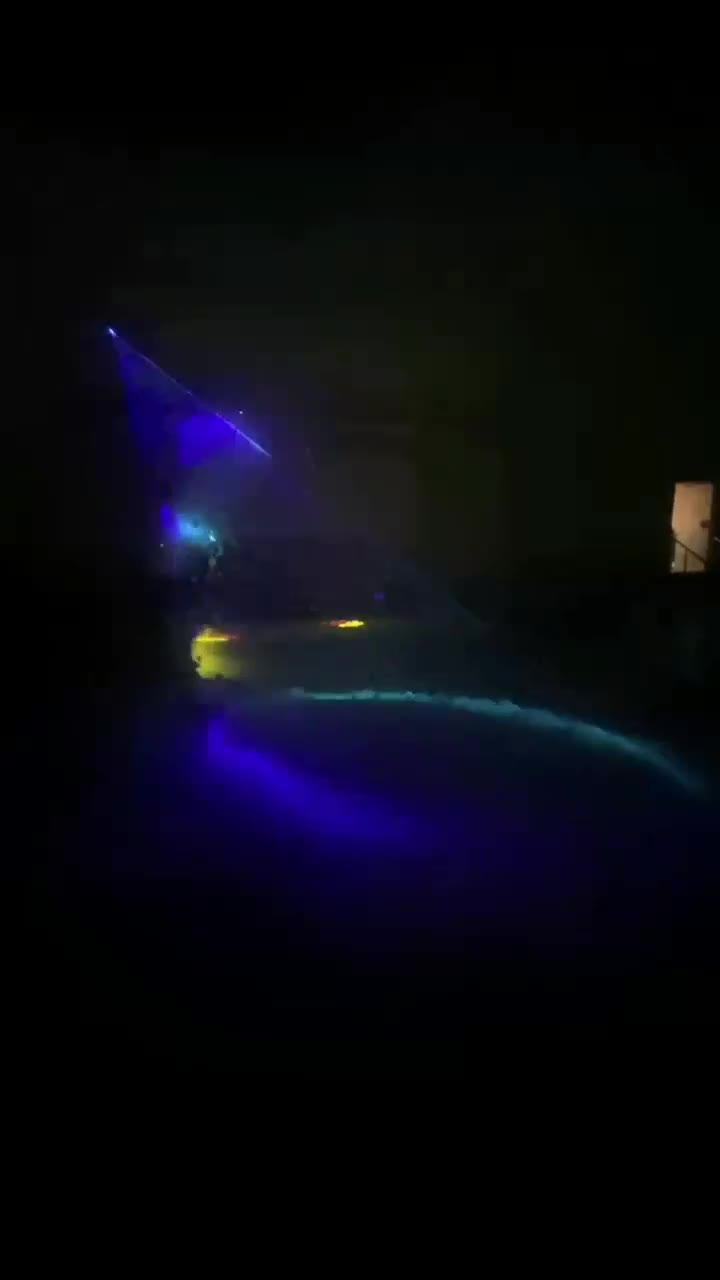 ابر ساز مه ساز برف ساز مه سنگین لیزر تانگو|خدمات پذیرایی، مراسم|یزد, |دیوار