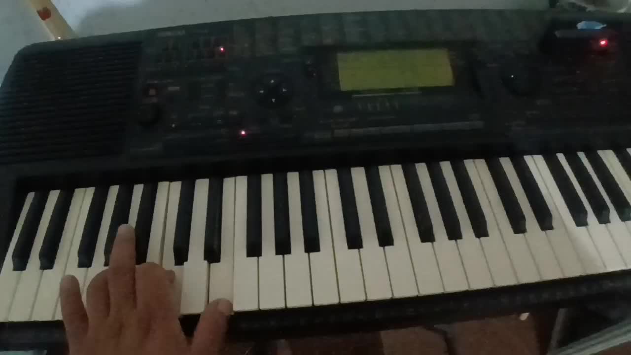 ارگ a3 با کیف و کارتون|پیانو، کیبورد، آکاردئون|فلاورجان, |دیوار