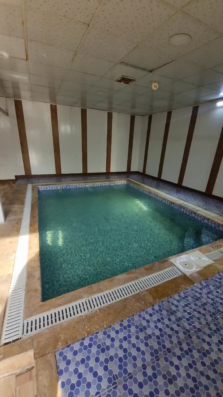 اجاره ،باغ ،ویلا، استخر سرپوشیده|اجارهٔ کوتاه‌مدت ویلا و باغ|ورامین, ورامین|دیوار