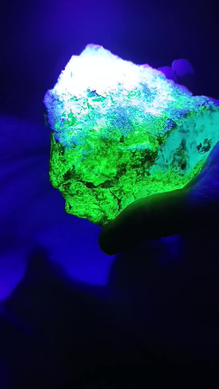 گوهر شب چراغ|جواهرات|یزد, |دیوار