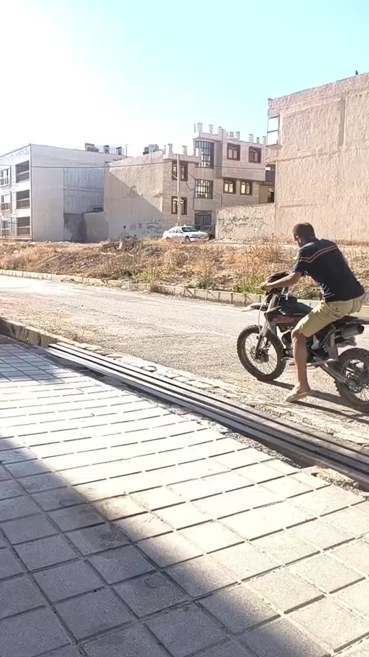 موتور مینی کراس طرح ktm|موتورسیکلت|صدرا-فارس, فاز ۱|دیوار