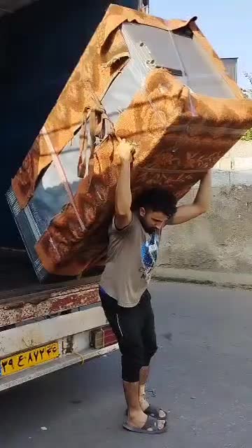 اتوبار و باربری شاهرخ بار|خدمات حمل و نقل|رشت, شهرک آیت الله منتظری|دیوار