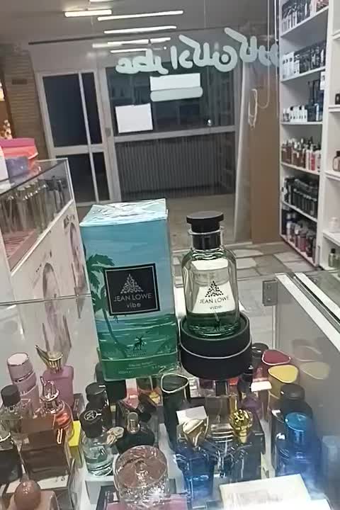 ادکلن لویی ویتون پسیفیک چیلی|آرایشی، بهداشتی، درمانی|اصفهان, همتآباد|دیوار