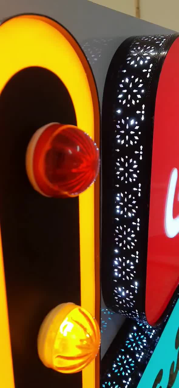 تابلوساز تابلو حروف سوئدی لبه پلاستیک|فروشگاه و مغازه|نیشابور, امین اسلامی|دیوار