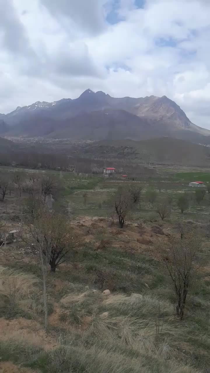باغ و زمین باغی سند دارد موقعیت فریدونشهر|فروش زمین و ملک کلنگی|نجف‌آباد, باغ ملی|دیوار