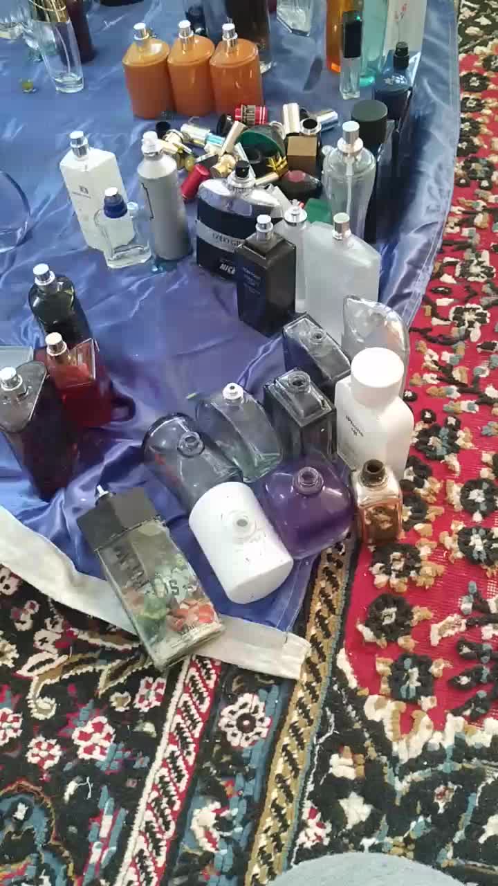 شیشه ادکلن|آرایشی، بهداشتی، درمانی|یزد, |دیوار