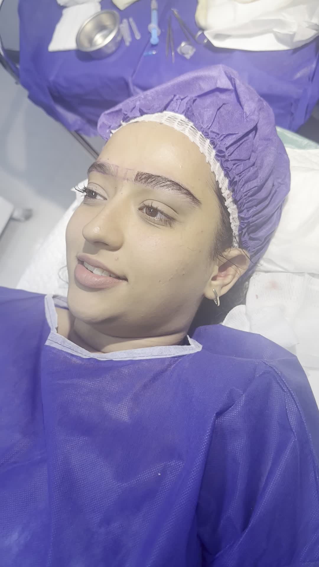 مشاوره کاشت مو،ابرو و کلیه خدمات زیبایی رایگان|خدمات آرایشگری و زیبایی|مشهد, فرهنگ|دیوار