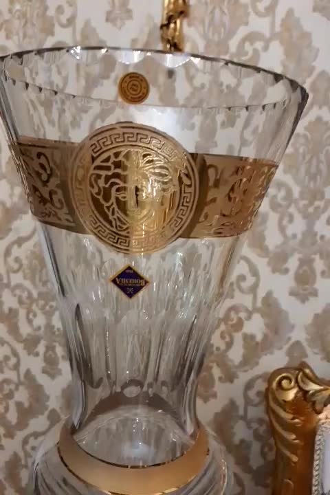 گلدان کریستال طلاکوب و برنز با پایه سنگی|مجسمه، تندیس، ماکت|تهران, پاسداران|دیوار