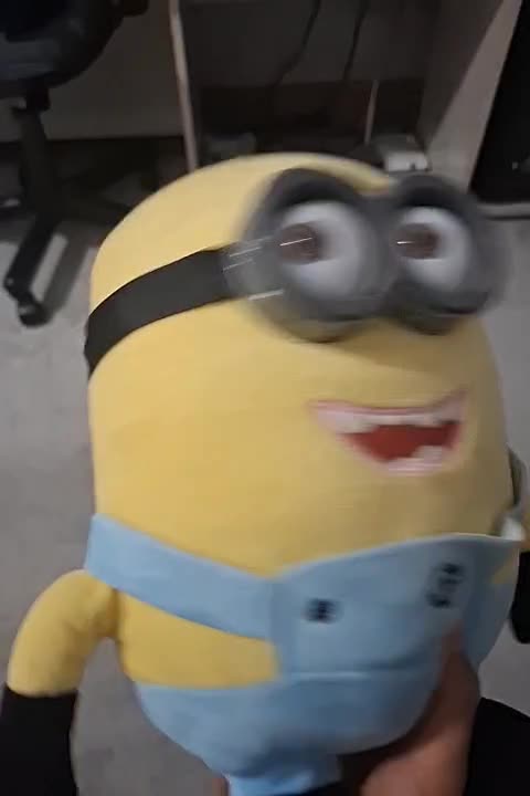 عروسک مینیون .سالم صفر|اسباب‌بازی بچه|مراغه, |دیوار