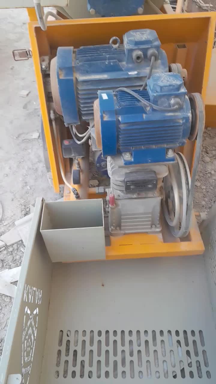 دستگاه سیمان پاش مخزن بزرگ|مصالح و تجهیزات ساختمان|اصفهان, جلفا|دیوار