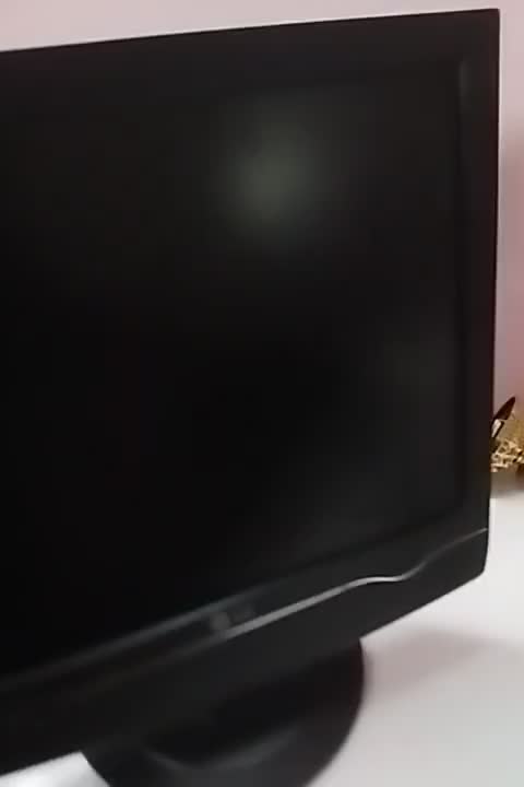 17 اینچ ال جی در حد نو فول اچ دی|قطعات و لوازم جانبی رایانه|قم, شهرک مهدیه (مدرس)|دیوار