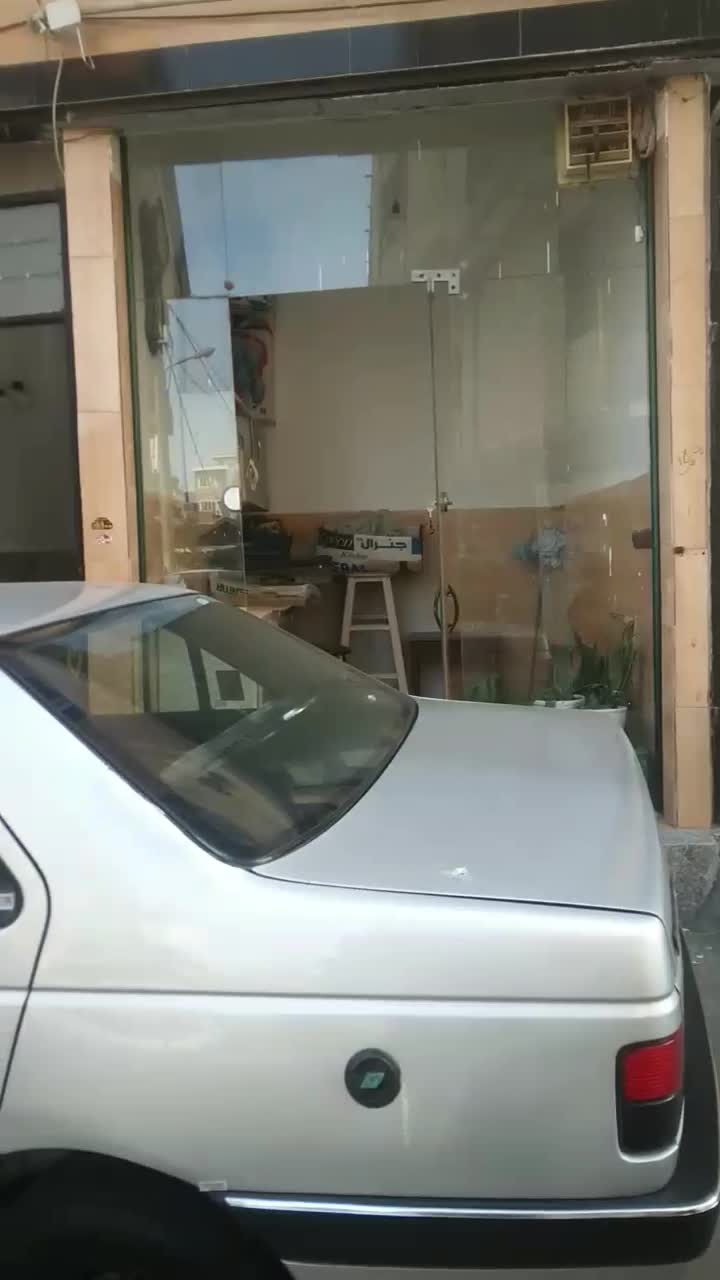 سوئیت(طبقه پایین کرسی بلند)تک خواب ۶۰ متر با مغازه|فروش خانه و ویلا|رشت, شهرک شهید مفتح|دیوار