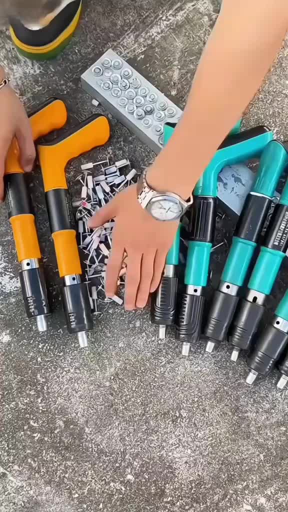 دستگاه میخ کوب دستی|ابزارآلات|اصفهان, خواجو|دیوار