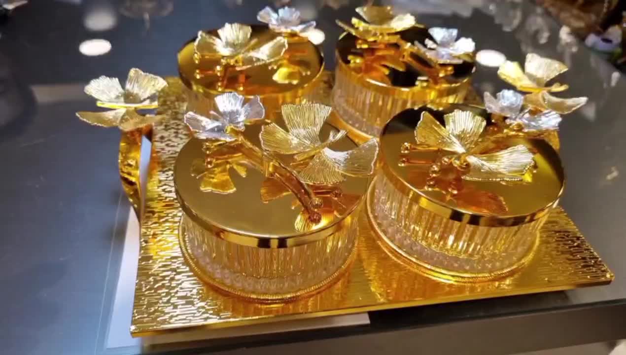 سینی ۴خونه قندانی قابل برداشتن و گذاشتن اماراتی|ظروف سرو و پذیرایی|مشهد, سلام|دیوار