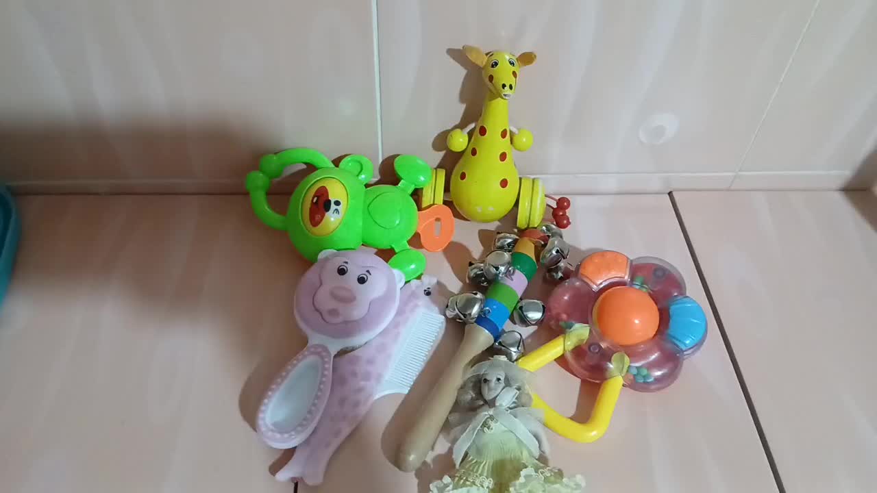 پک اسباب بازی مخصوص نوزادان نوپا|اسباببازی بچه|همدان, |دیوار