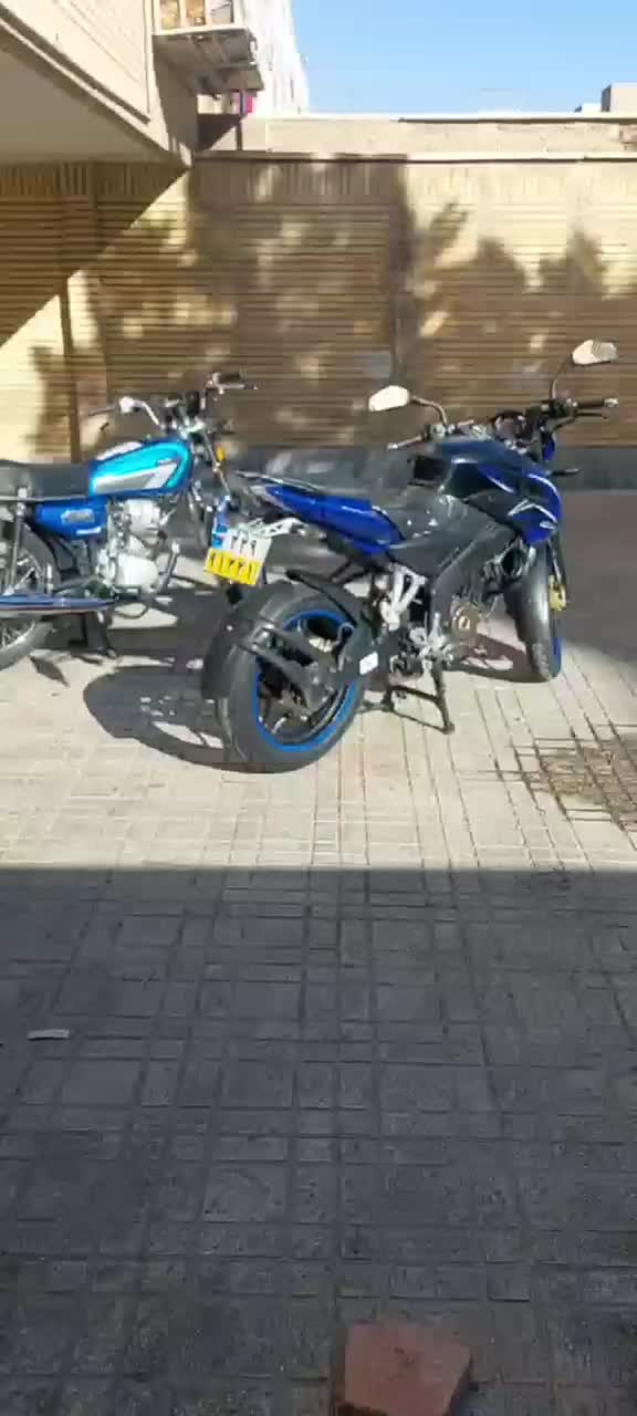 ns 200 ان اس|موتورسیکلت|اندیشه, اندیشه فاز ۱|دیوار