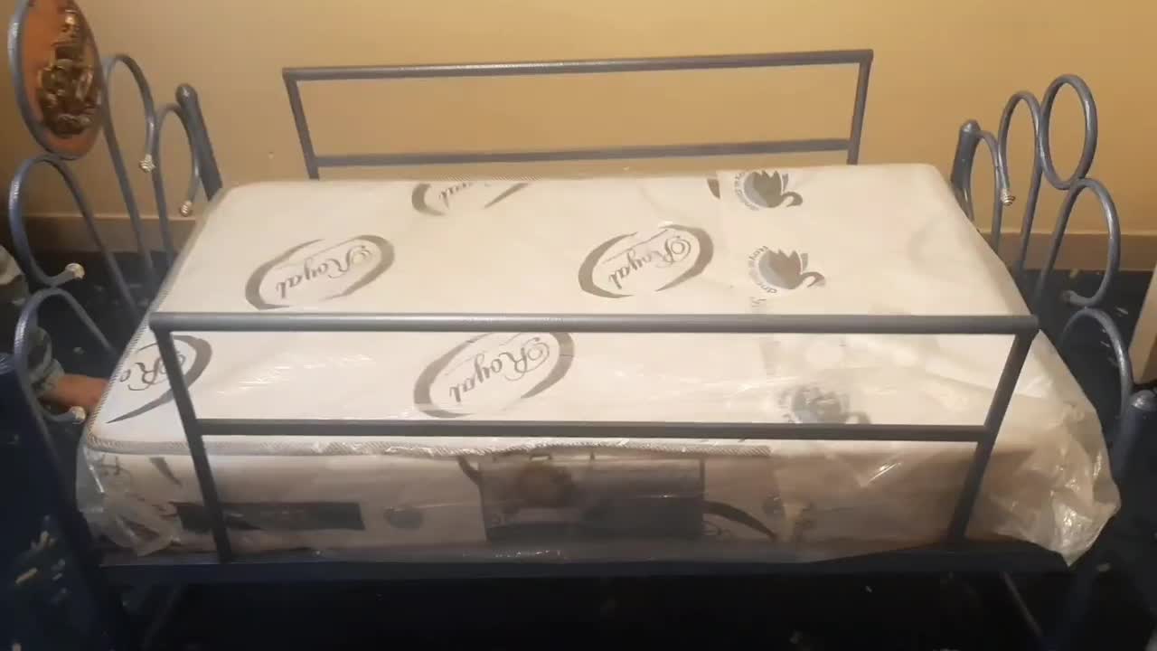 تخت گهواره‌ای فلزی|تخت و صندلی بچه|قم, زنبیل آباد|دیوار