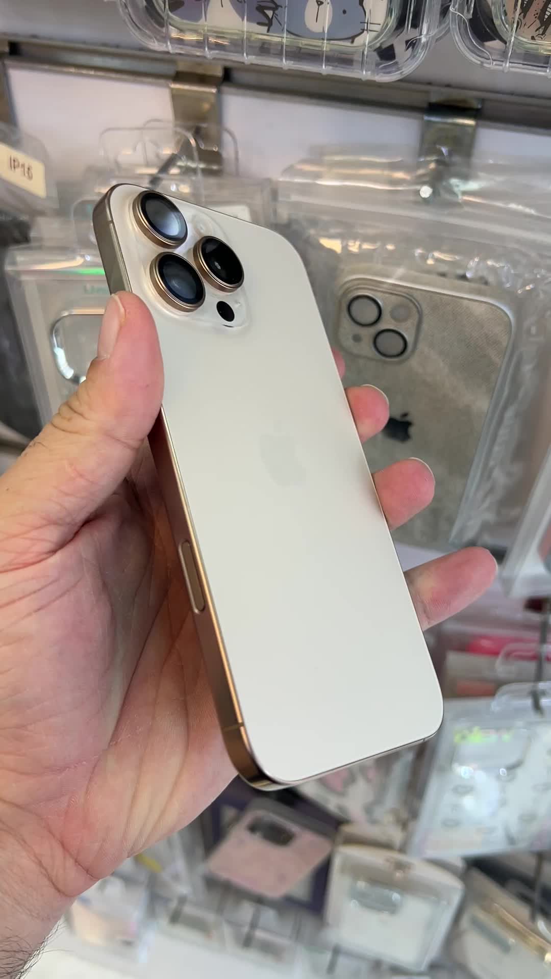 آیفون ۱۶ پرومکس ۲۵۶گیگ|موبایل|رشت, لاکانی|دیوار