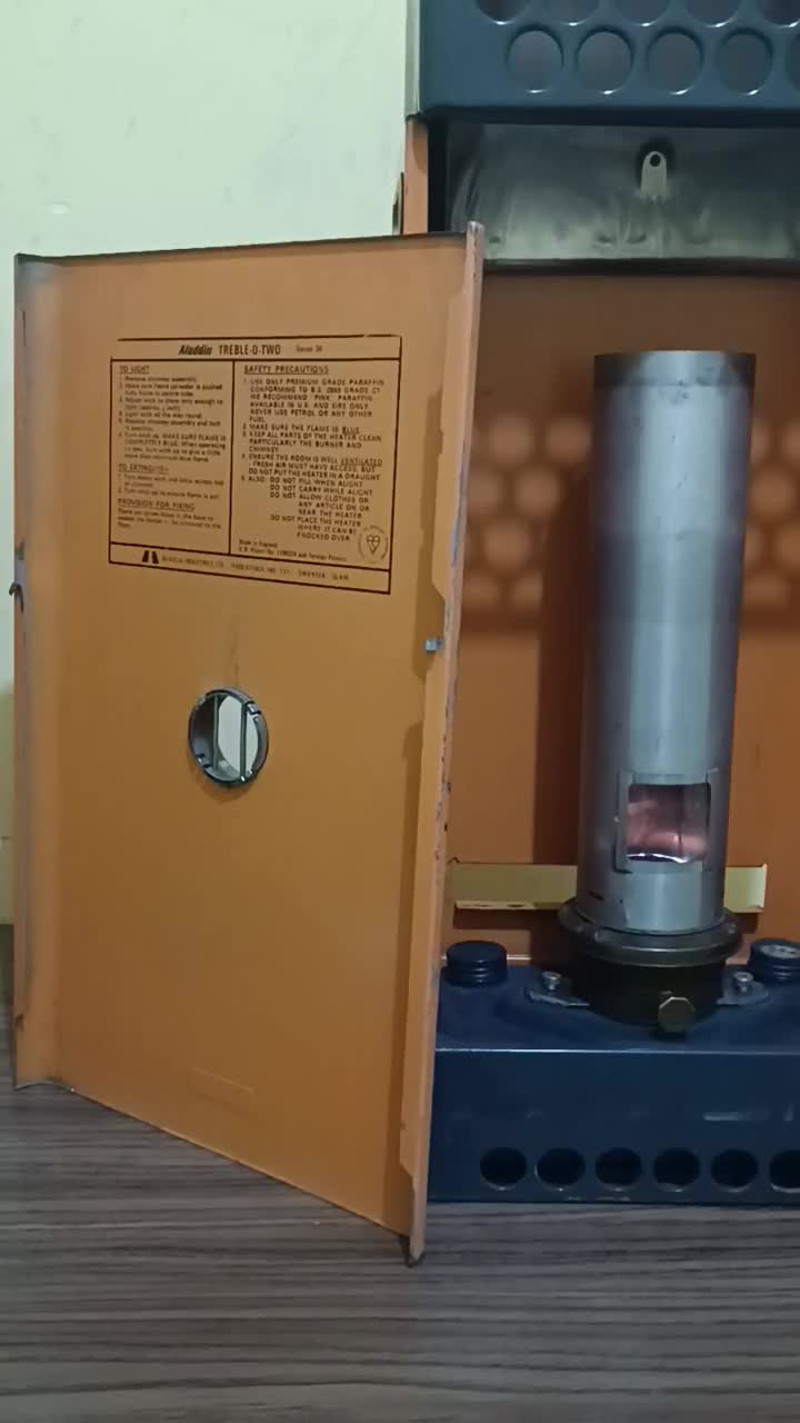 بخاری انگلیسی و هم گردسوز|کلکسیون اشیاء عتیقه|گرگان, |دیوار