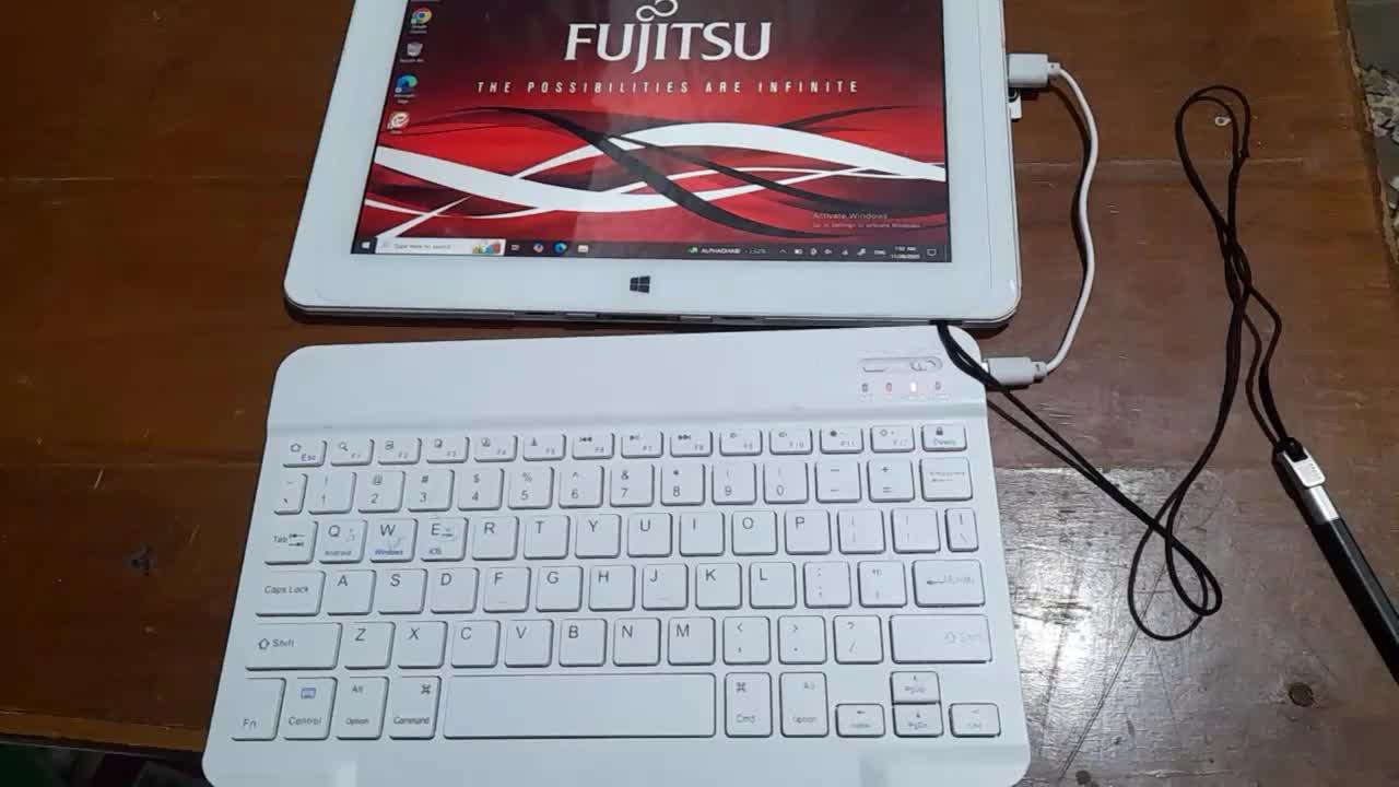 لپتاپ فوجیتسو|رایانه همراه|کاشان, معلم|دیوار