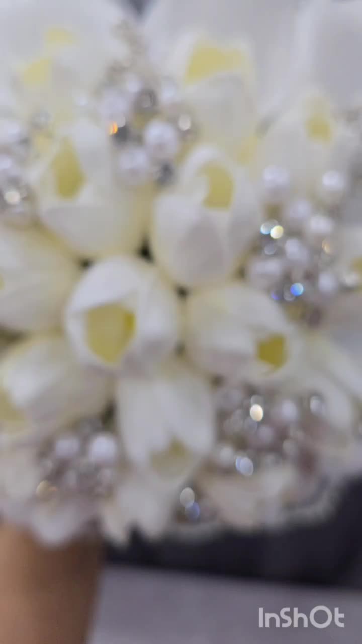 دسته گل عروس نورا|گل مصنوعی|بندرعباس, |دیوار