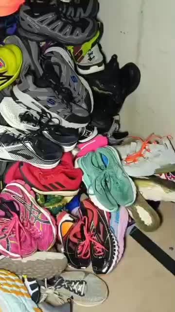 کتونی همه سایز عمده. مغازه ویترین ۵تا۱۰فروششه|کیف، کفش، کمربند|تهران, نبی اکرم|دیوار