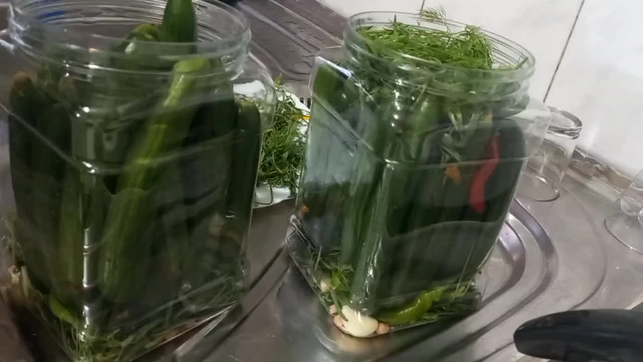 خیارشور و فلفل کبابی و گوجه شور|خوردنی و آشامیدنی|تهران, یافتآباد|دیوار