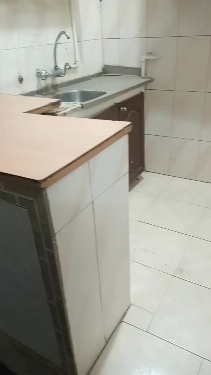 خانه قدیمی تقریبا بازسازی شده وتمیز فقط طبقه دوم