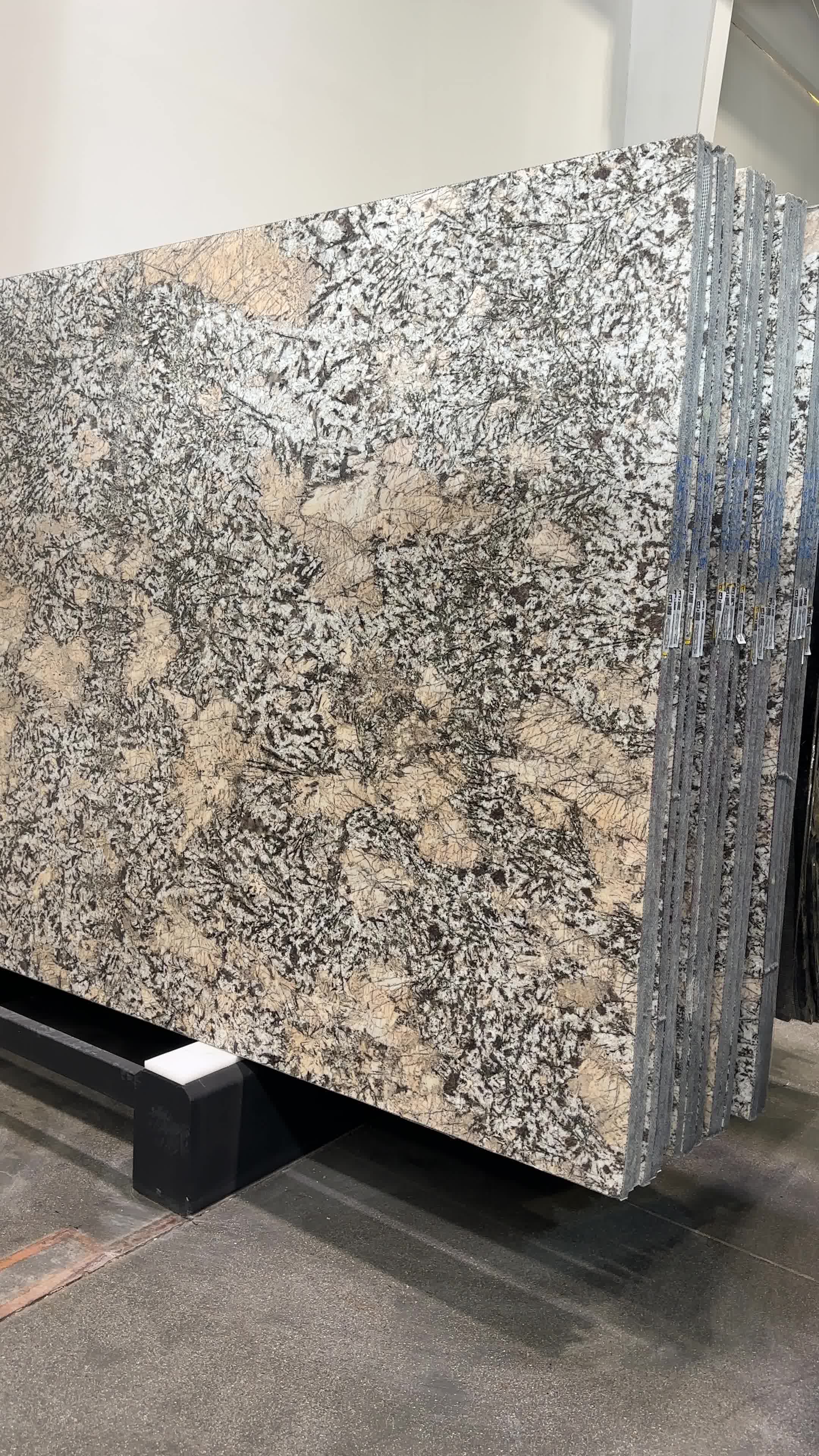 سنگ گرانیت دلیکاتوس /اسلب|مصالح و تجهیزات ساختمان|تهران, تهرانسر شمالی|دیوار