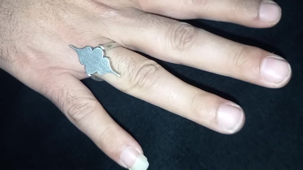 انگشترگردون|کلکسیون اشیاء عتیقه|مرودشت, نقش رستم|دیوار