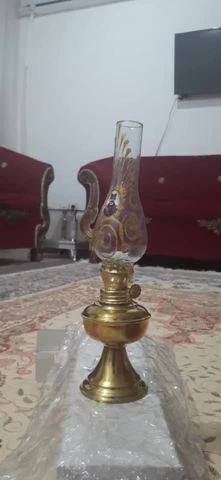 والور علاء الدین و چراغ نفتی برنجی|صنایع دستی و سایر لوازم تزئینی|مراغه, |دیوار