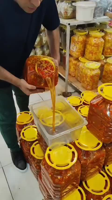 ترشی خانگی و خاص نازخاتون(فروش انواع ترشی)|خوردنی و آشامیدنی|میبد, |دیوار