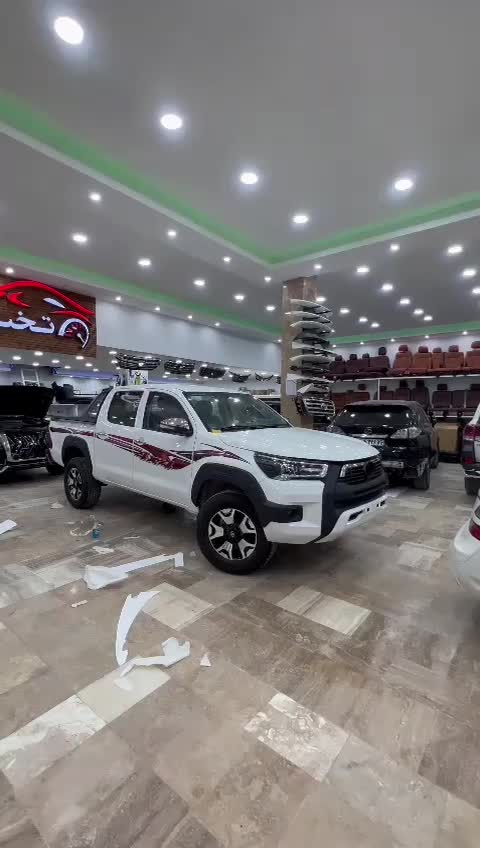 فیس تویوتا هایلوکس اد ونچر|قطعات یدکی و لوازم جانبی|سقز, |دیوار