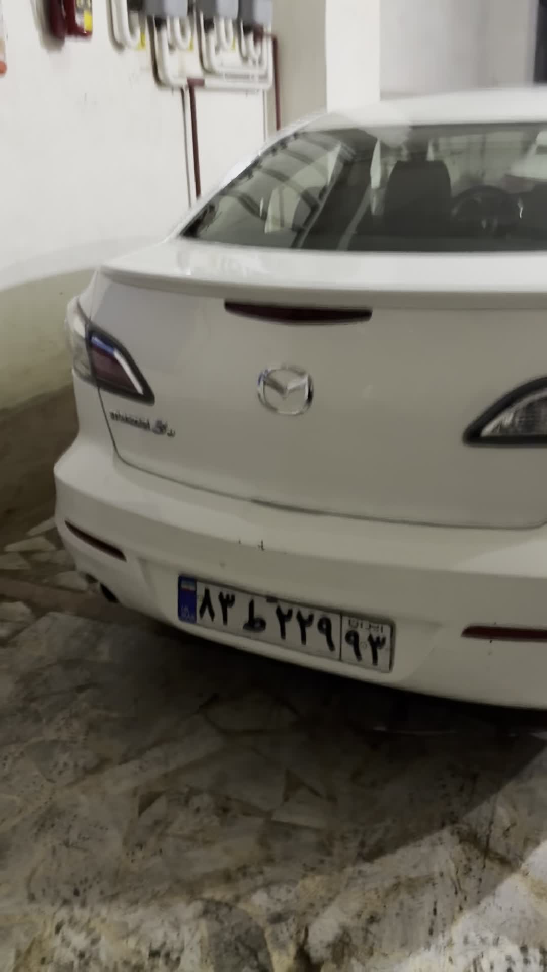 مزدا ۳ نیو سفید تمیز بدون مشابه|خودرو سواری و وانت|رشت, بلوار گیلان|دیوار