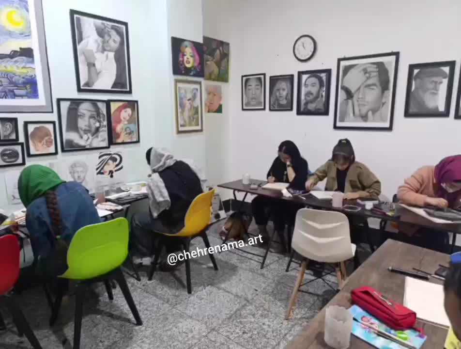 آموزش طراحی  و نقاشی  تخصصی (گالری چهره نما)|خدمات آموزشی|دزفول, |دیوار