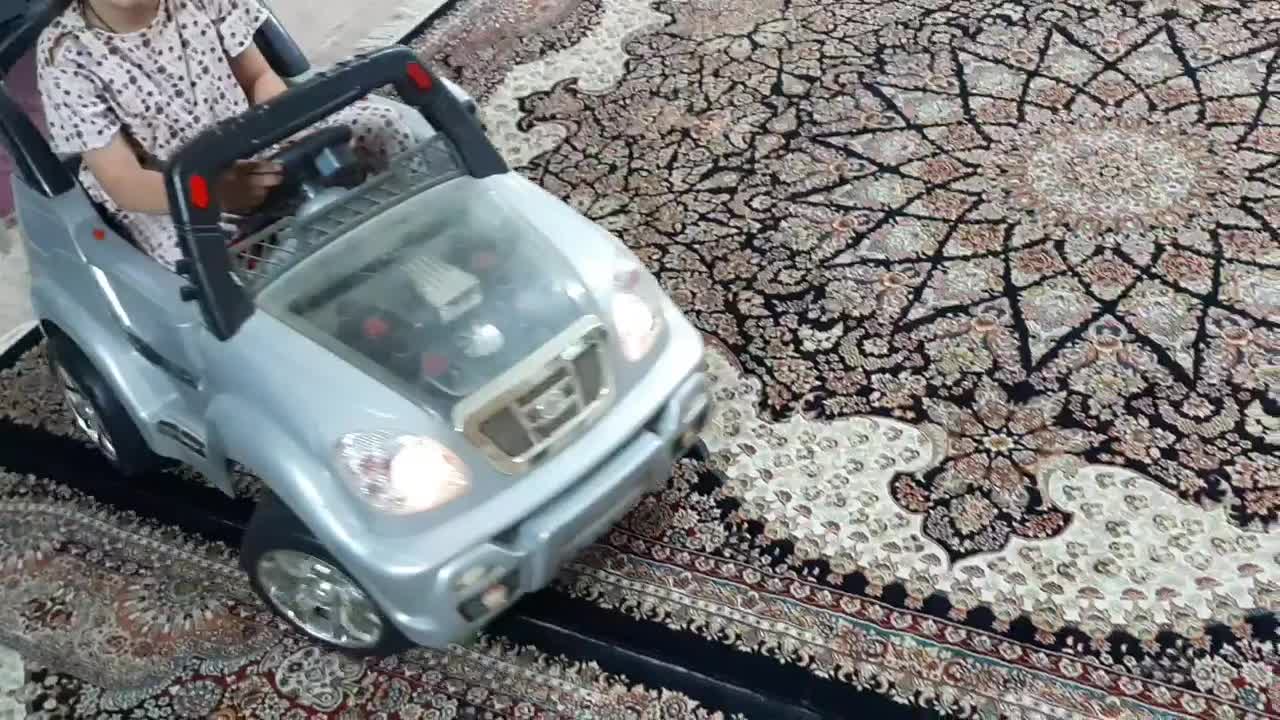 ماشین شارژی دوموتوره تحمل وزن تا۷۰کیلو|اسباببازی بچه|قم, آذر (نکویی)|دیوار