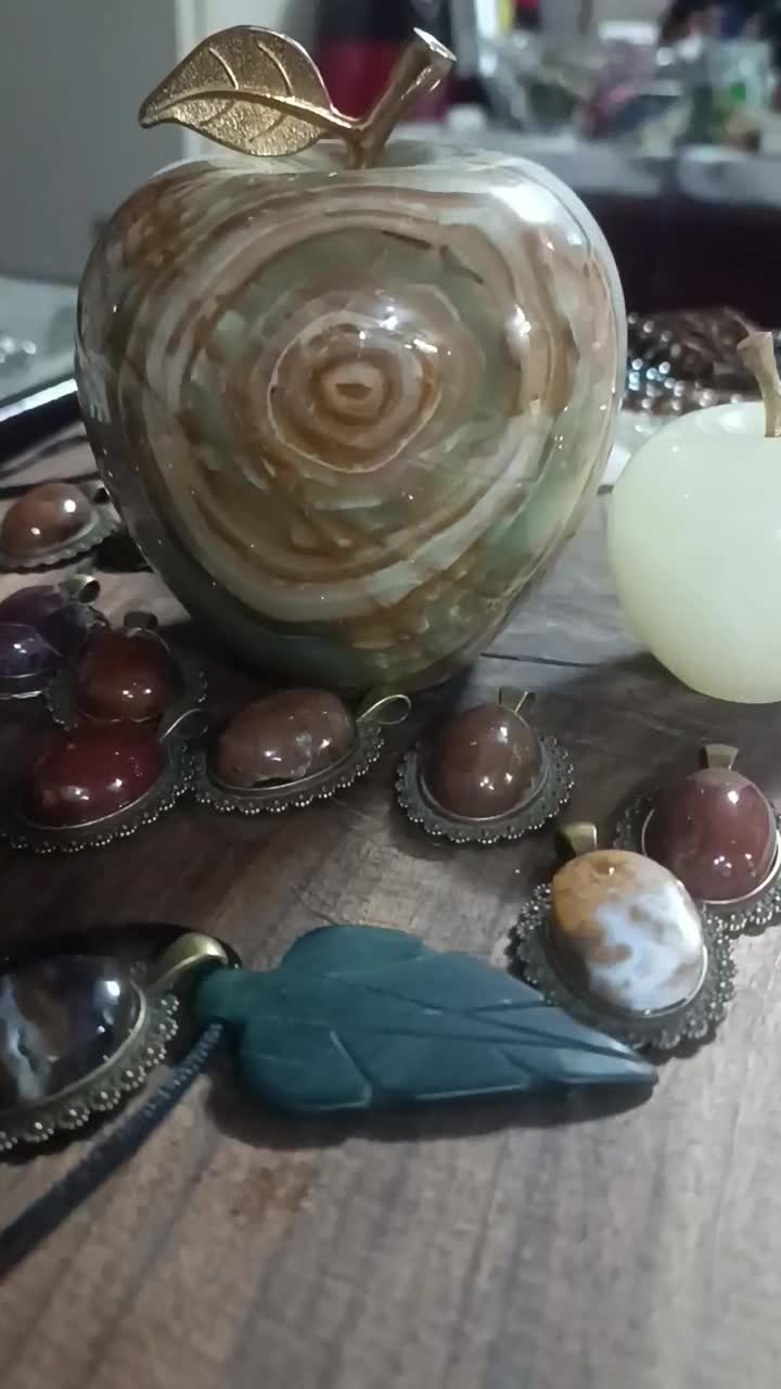 میوه سنگی|جواهرات|جاجرود, |دیوار