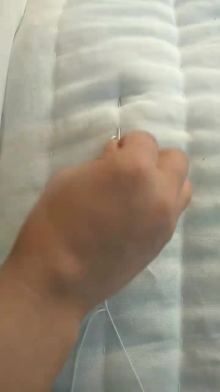 لحاف دوزی وبازسازی و حلاجی و دوخت لحاف تشک قدیمی|رختخواب، بالش، پتو|تبریز, |دیوار