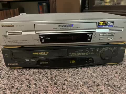 ویدیو پلیر پاناسونیک به همراه کنترل|پخشکننده DVD و ویدیو|تهران, حکیمیه|دیوار