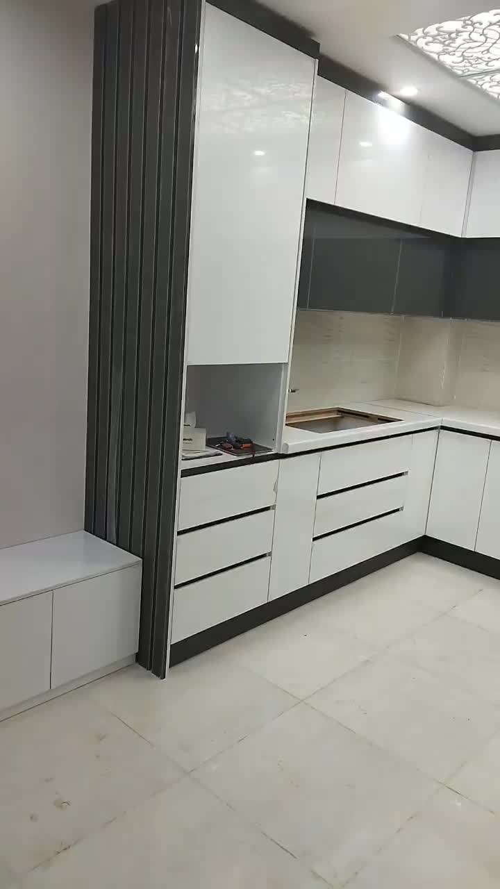 خدمات ساخت و نصب و تعمیرات کابینت و کمد دیواری|خدمات پیشه و مهارت|ملارد, |دیوار