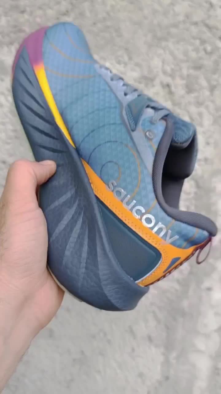 استایل خاص و جذاب با کتونی جذاب|کیف، کفش، کمربند|گنبد کاووس, |دیوار