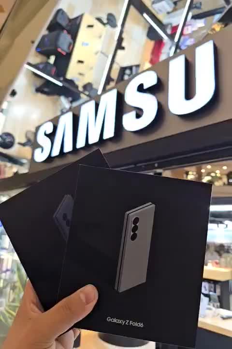 زیر قیمت کل ایران سامسونگ  Galaxy Z Fold6  ۲۵۶|موبایل|تهران, سعادت‌آباد|دیوار