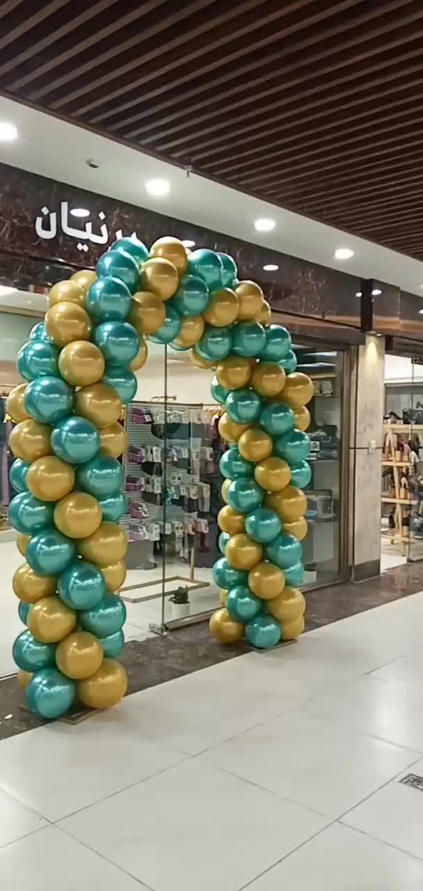 واگذاری مغازه کلآ چهارراه انقلاب جنب مخابرات|اجارهٔ مغازه و غرفه|زنجان, |دیوار