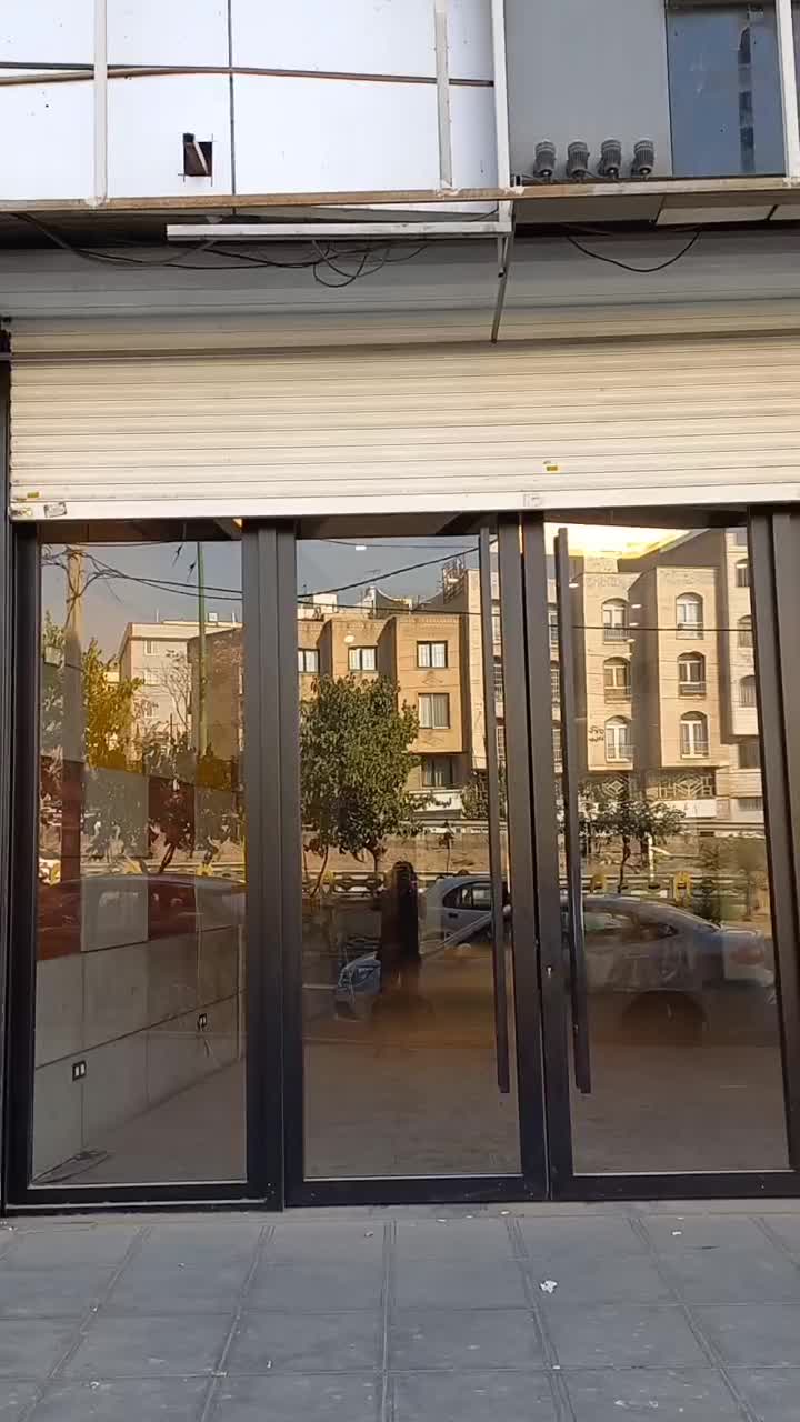 ۲۴۰ متر مغازه با بر ۱۲|اجارهٔ مغازه و غرفه|تهران, شهران شمالی|دیوار