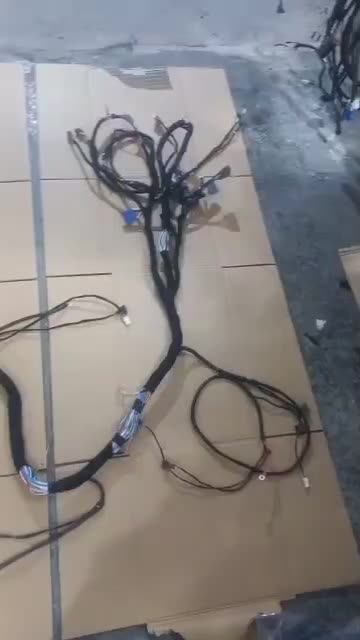 سیم کشی تمام خودروهای داخلی و خارجی|قطعات یدکی و لوازم جانبی|میناب, |دیوار