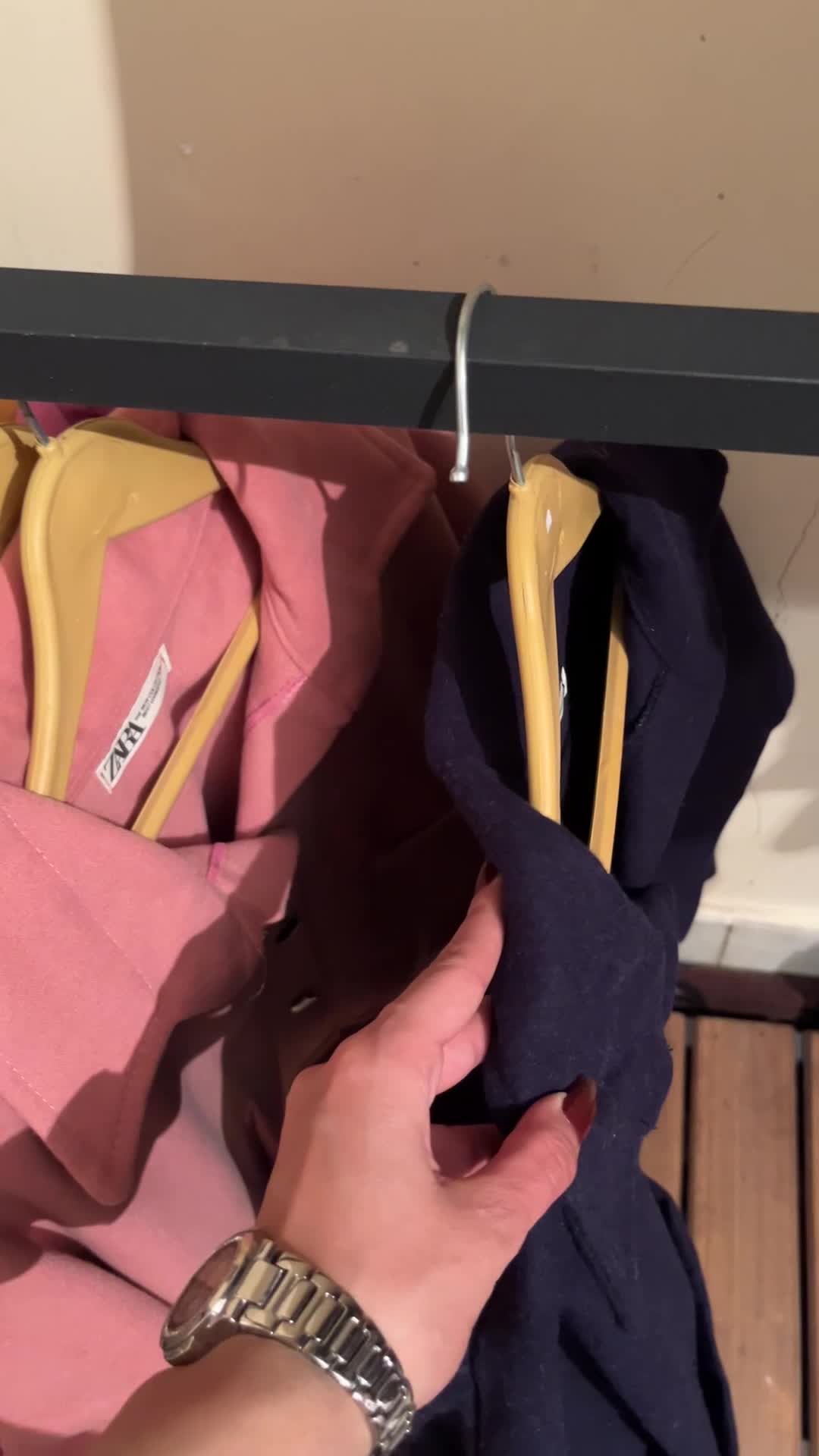 لباس نو|لباس|ماهدشت, |دیوار