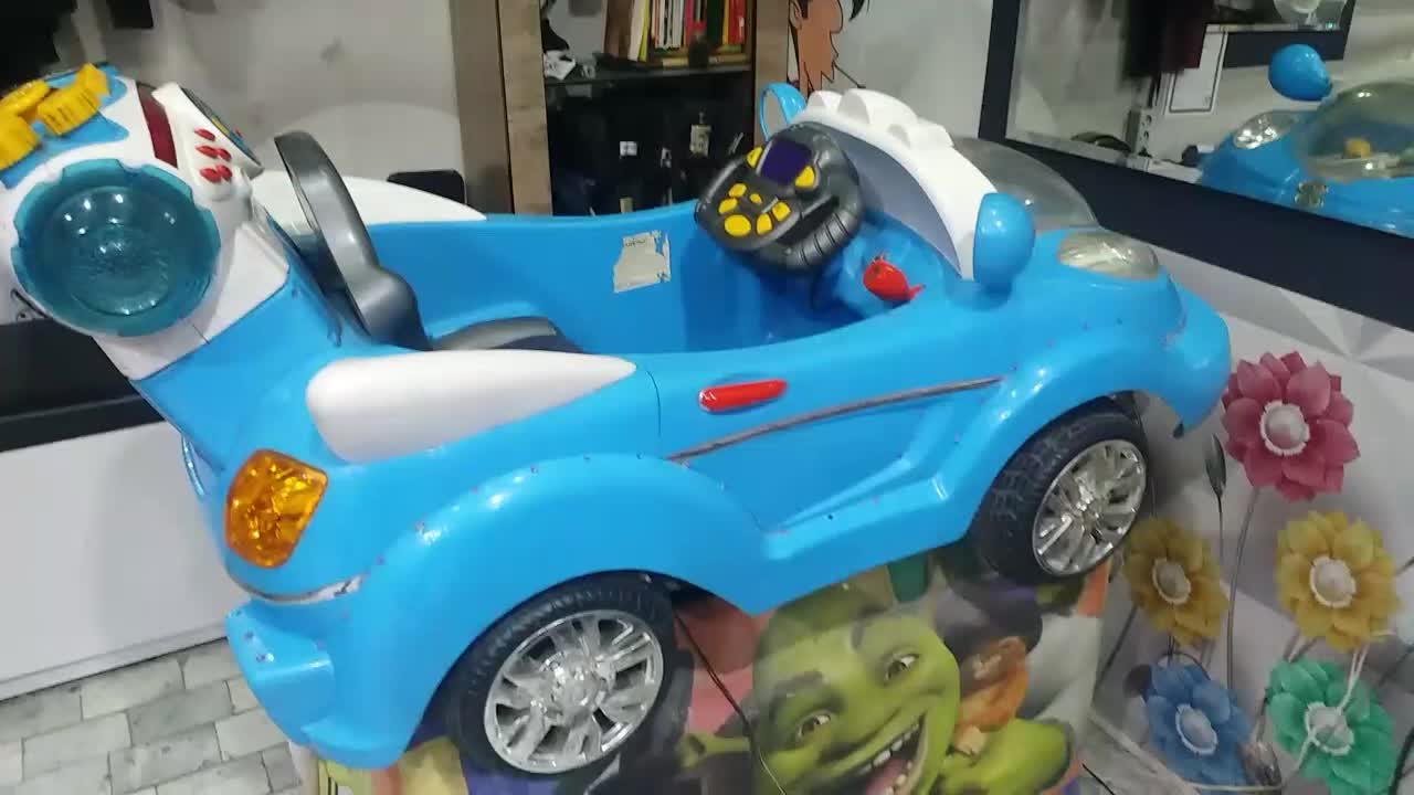 تکان دهنده|اسباب‌‌بازی|ری, بی‌بی شهر بانو|دیوار