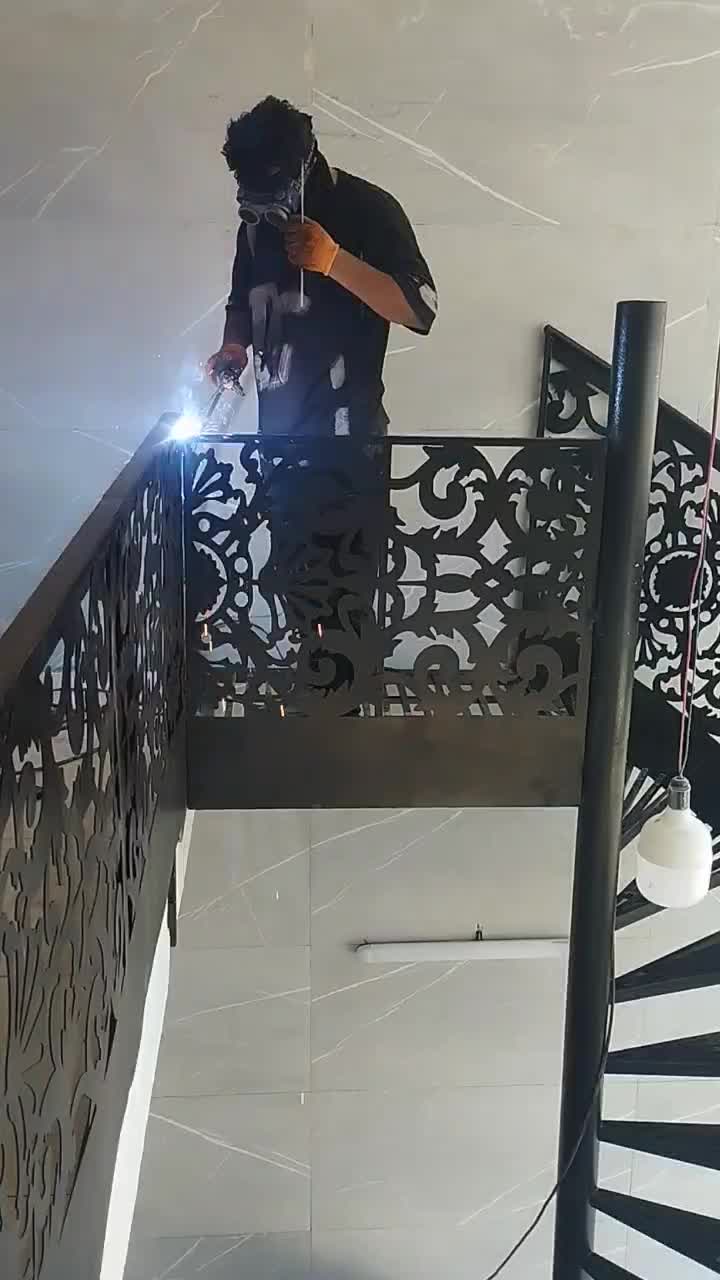 تولید نرده پله صاف پیچ گرد دوبلکسی فلزی خرپشته و..|مصالح و تجهیزات ساختمان|تهران, خلازیر|دیوار