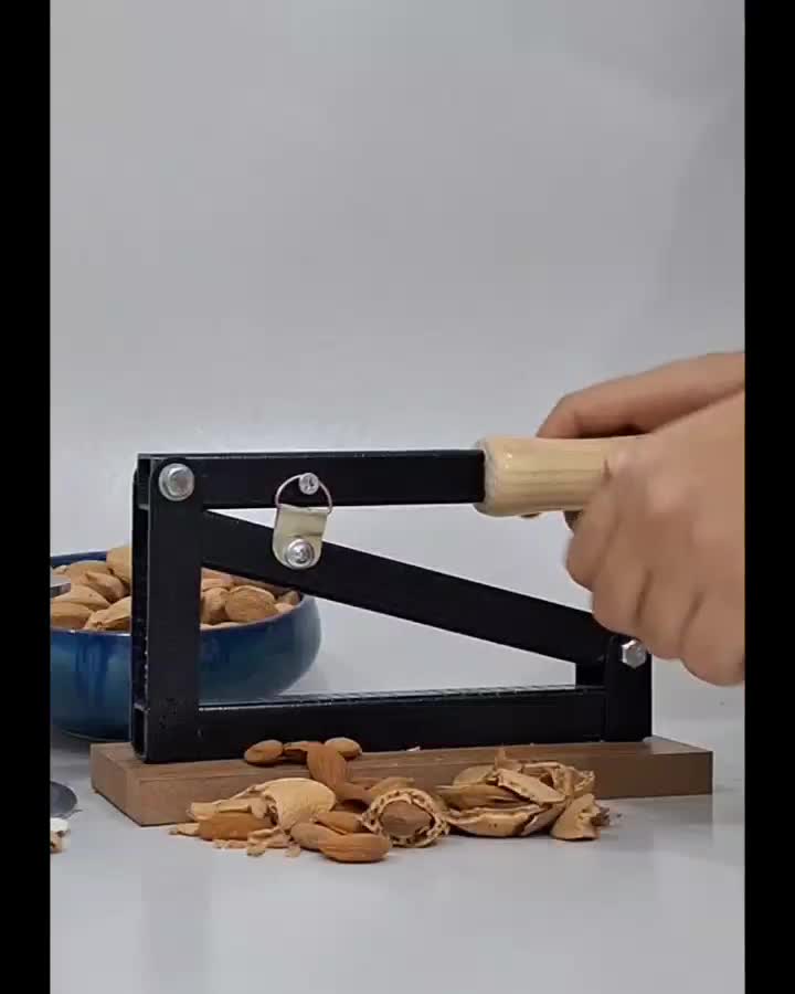 تولیدی دستگاه بادام شکن و گردو شکن|فروشگاه و مغازه|قم, علی آباد سعدگان|دیوار