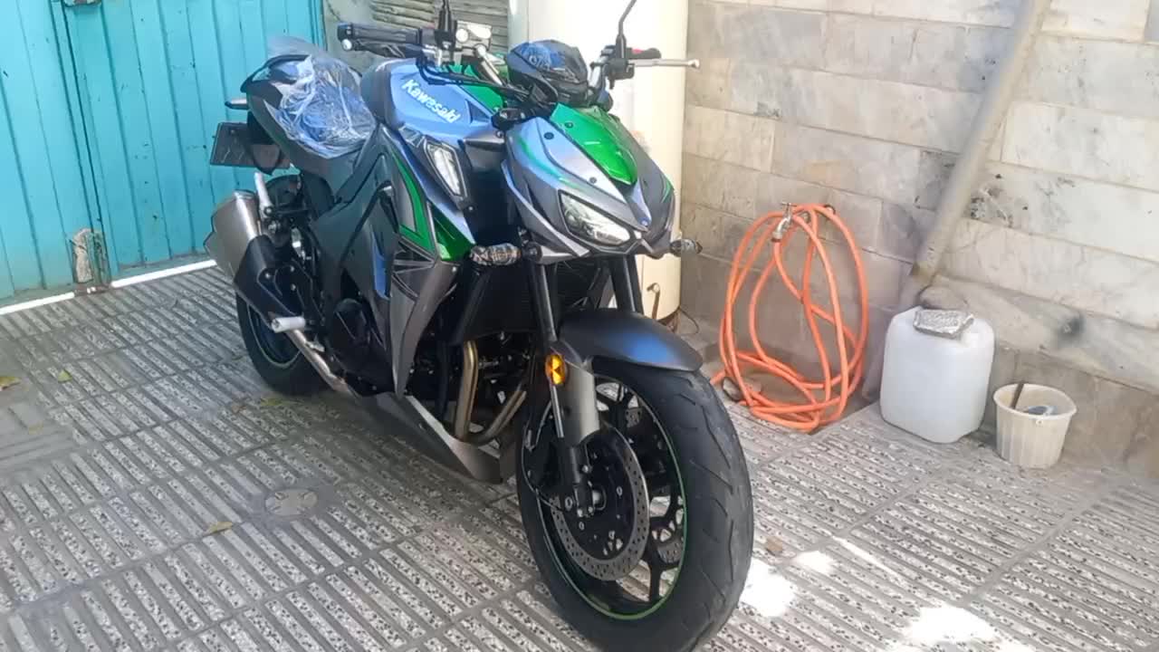 بلنتا ۳۰۰جفت سیلندر غول پلاک ملی صفر ۳۹۰تا دونه|موتورسیکلت|گرگان, |دیوار